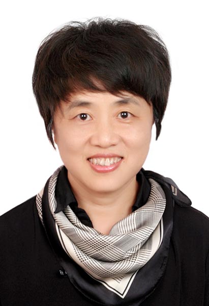 张艺,1990年毕业于原山东工业大学科技英语专业,2011